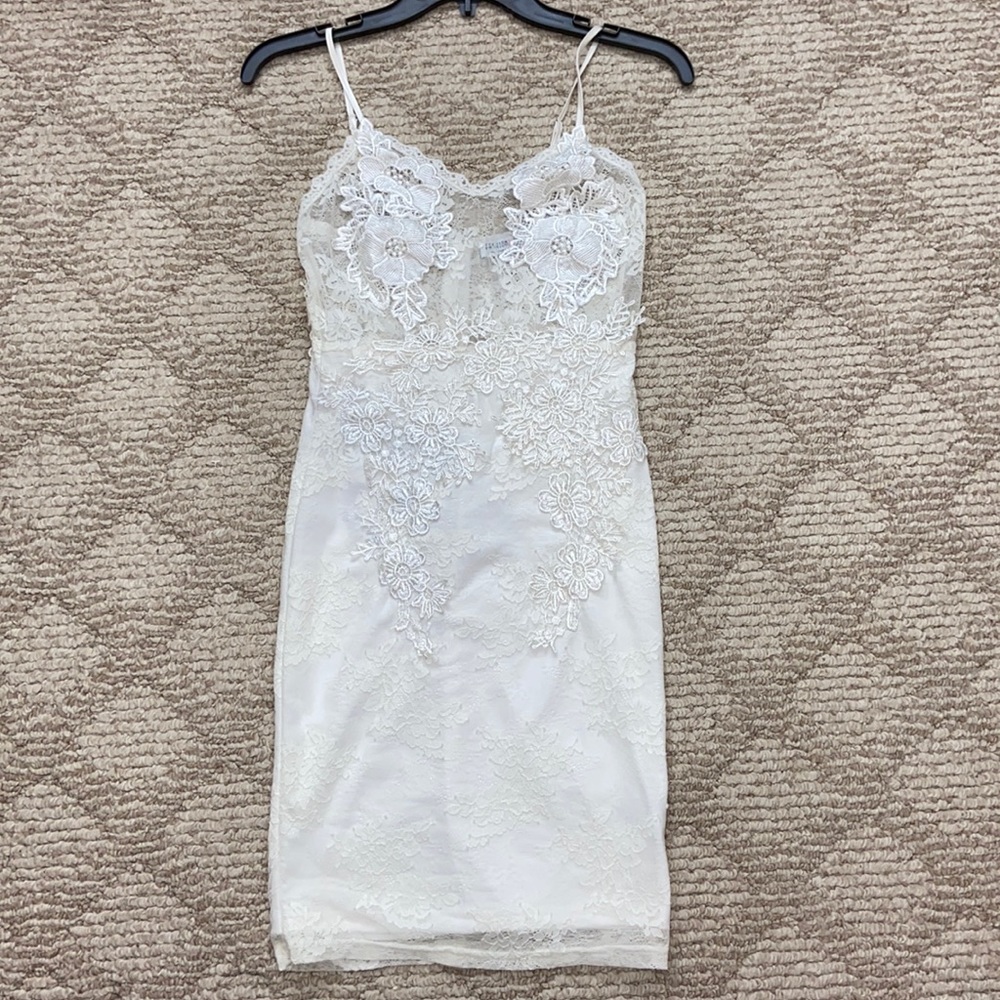 Fashion nova white lace dress